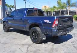 2012 Toyota Tacoma - Thumbnail 8