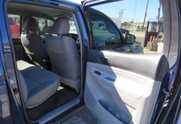 2012 Toyota Tacoma - Thumbnail 23