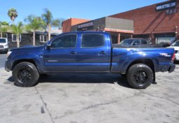 2012 Toyota Tacoma - Thumbnail 11