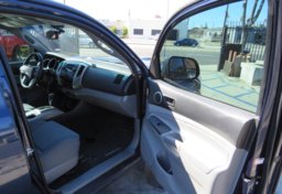 2012 Toyota Tacoma - Thumbnail 21