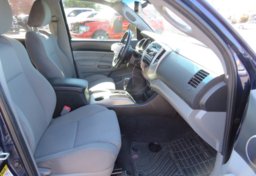 2012 Toyota Tacoma - Thumbnail 25