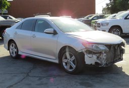 2013 Toyota Camry - Thumbnail 3