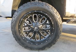 2020 Chevrolet Colorado - Thumbnail 22