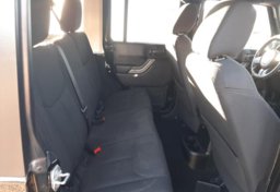 2015 Jeep Wrangler Unlimited - Thumbnail 6