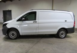 2016 Mercedes-Benz Metris Cargo Van - Thumbnail 5