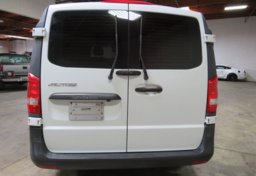 2016 Mercedes-Benz Metris Cargo Van - Thumbnail 11