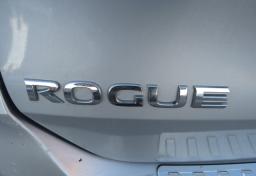 2020 Nissan Rogue - Thumbnail 17