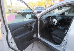 2020 Nissan Rogue - Thumbnail 18