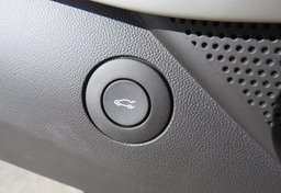 2017 Chevrolet Camaro - Thumbnail 29