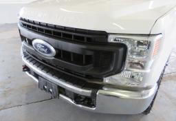 2020 Ford F-250 Super Duty - Thumbnail 15