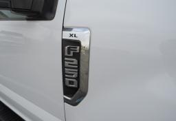 2020 Ford F-250 Super Duty - Thumbnail 29