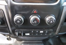 2016 Ram 2500 - Thumbnail 33