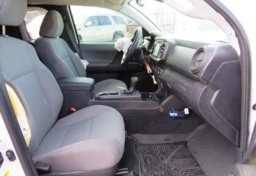 2019 Toyota Tacoma 4WD - Thumbnail 28