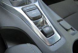 2020 Chevrolet Camaro - Thumbnail 34