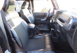 2012 Jeep Wrangler Unlimited - Thumbnail 26