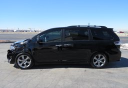 2014 Toyota Sienna - Thumbnail 9