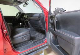 2021 Toyota 4Runner - Thumbnail 25