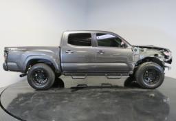 2021 Toyota Tacoma - Thumbnail 6