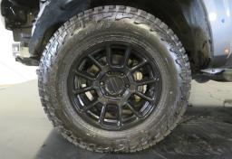 2021 Toyota Tacoma - Thumbnail 20