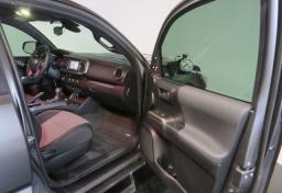 2021 Toyota Tacoma - Thumbnail 22