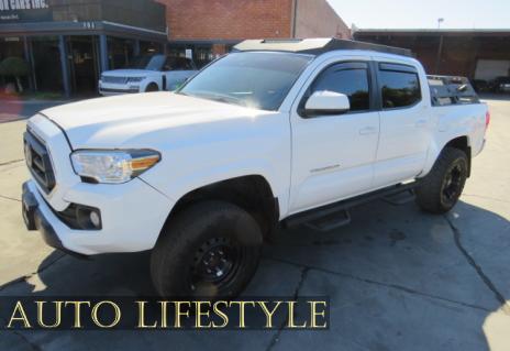 Picture of 2021 Toyota Tacoma