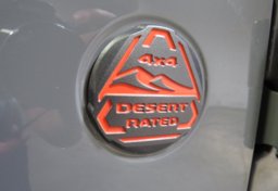 2021 Jeep Gladiator - Thumbnail 25