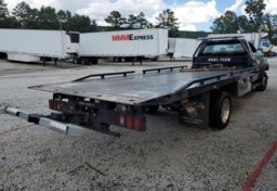 2022 Ford F-550 Super Duty - Thumbnail 5