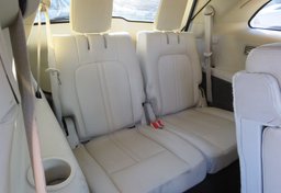 2019 Lincoln MKT - Thumbnail 34