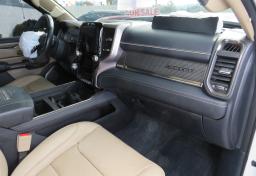 2020 Ram 1500 - Thumbnail 32