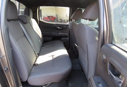 2018 Toyota Tacoma - Thumbnail 27