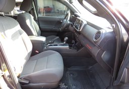 2018 Toyota Tacoma - Thumbnail 25