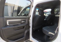 2021 Ram 1500 Classic - Thumbnail 32