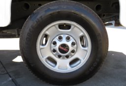 2021 GMC Sierra 2500HD - Thumbnail 17