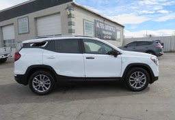 2022 GMC Terrain - Thumbnail 10