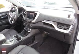 2022 GMC Terrain - Thumbnail 21