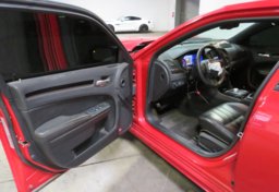 2017 Chrysler 300 - Thumbnail 23