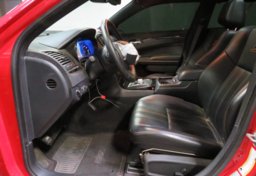 2017 Chrysler 300 - Thumbnail 24