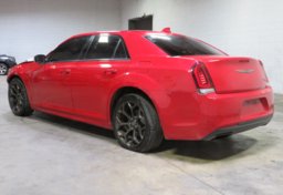 2017 Chrysler 300 - Thumbnail 4