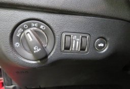 2017 Chrysler 300 - Thumbnail 19