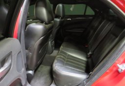 2017 Chrysler 300 - Thumbnail 28