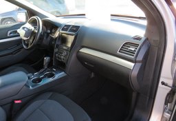 2016 Ford Explorer - Thumbnail 22