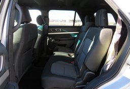 2016 Ford Explorer - Thumbnail 28