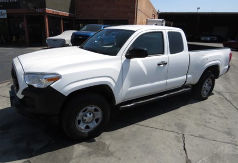 Picture of 2018 Toyota Tacoma