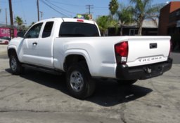 2018 Toyota Tacoma - Thumbnail 7