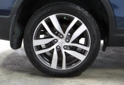 2016 Honda Pilot - Thumbnail 16