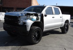 2019 Chevrolet Silverado 1500 - Thumbnail 2