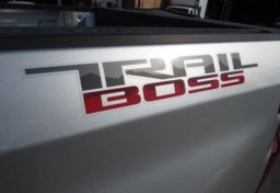 2019 Chevrolet Silverado 1500 - Thumbnail 19