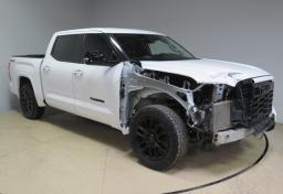 2022 Toyota Tundra - Thumbnail 2