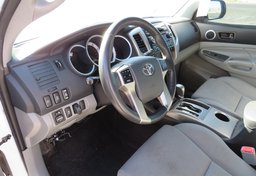 2012 Toyota Tacoma - Thumbnail 24