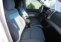 2012 Toyota Tacoma - Thumbnail 26